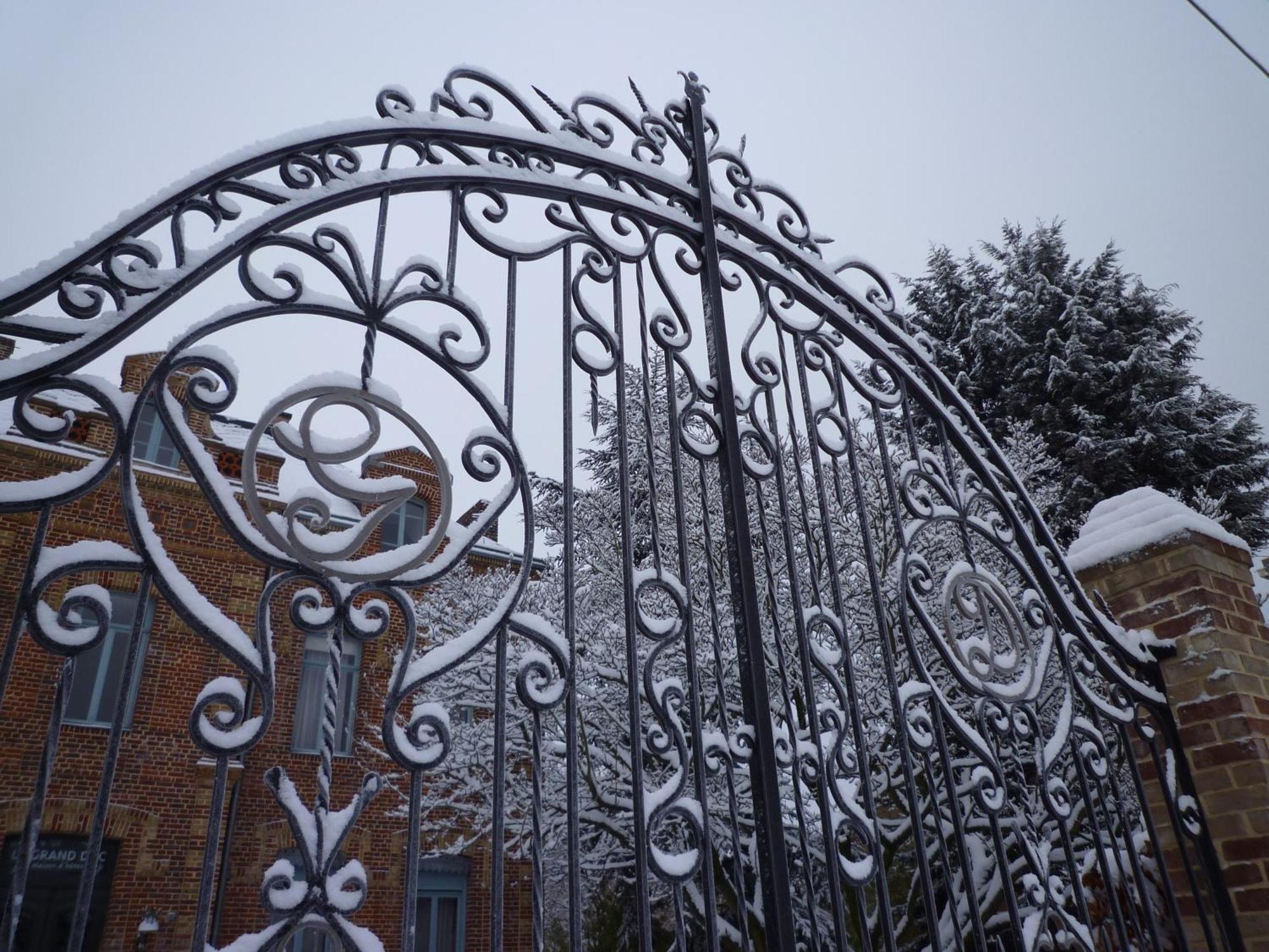 Le Grand Duc Valenciennes Exterior foto